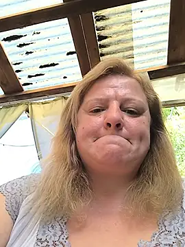 jusichka's Live XXX Chat