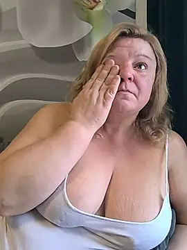jusichka Chat XXX in diretta