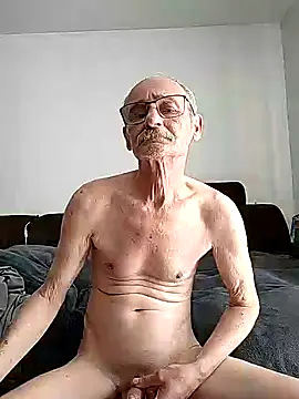 oleg049 – webcam-show