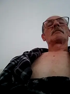 Show de oleg049 na webcam