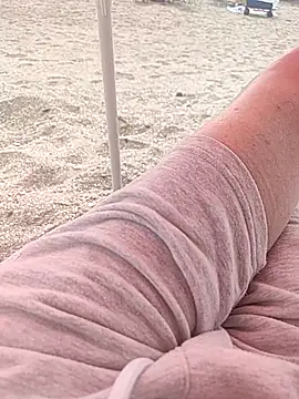 oleg049 Show in webcam