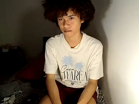 عرض كام Curlsy24