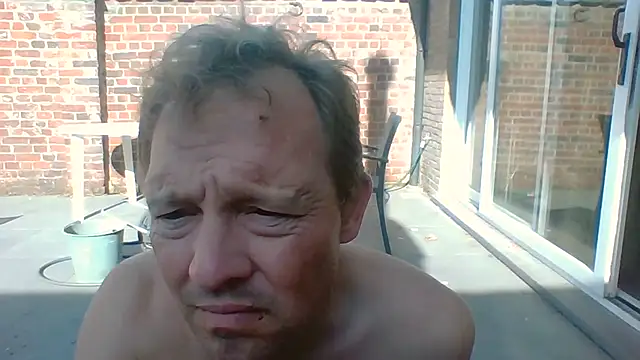 bertolini: διαδικτυακό σόου στην κάμερα