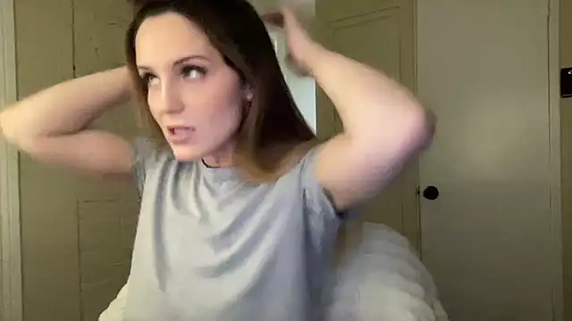 sexylilly69 网络视讯表演