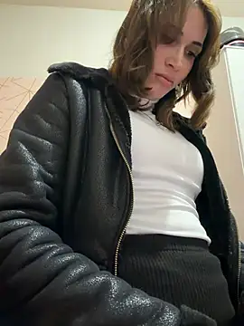 Irresistible24 Live XXX-Chat