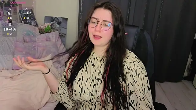 Chat +18 de Kitty-Katty ao vivo