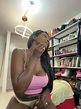 Chat XXX en directo de suuki_suukam
