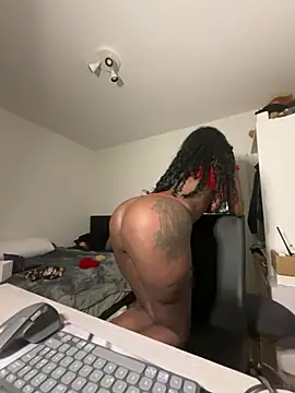 Czat XXX na żywo – suuki_suukam