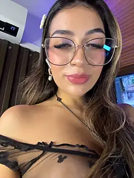 Show de Atenea_cute21 na webcam