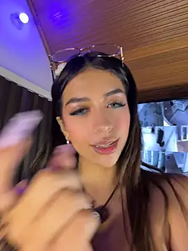 הופעת וובקאם של Atenea_cute21