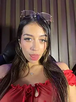 Atenea_cute21 Show in webcam