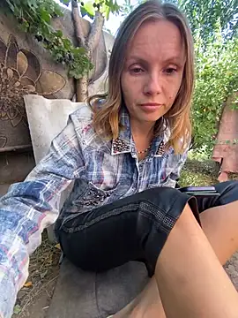 Anita-Smith 现场XXX聊天