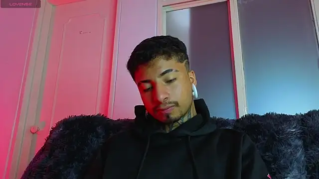 Show de JuanCamiilo_66 na webcam