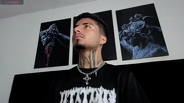הופעת וובקאם של JuanCamiilo_66