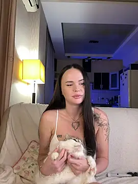 Živá chatovací místnost DinaTasty