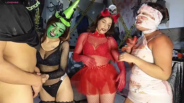 Hall_sextape: вебкам-шоу