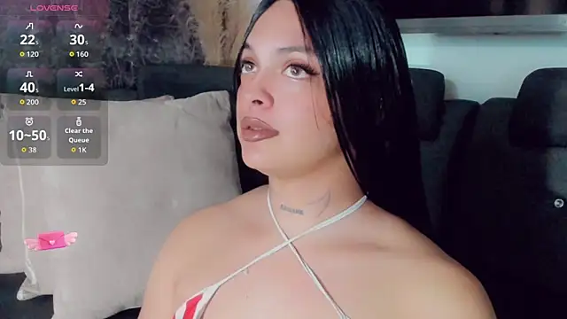 Emmaa_Saenz_のウェブカメラショー