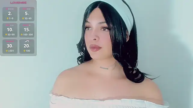 Show modela Emmaa_Saenz_ na web-kameri