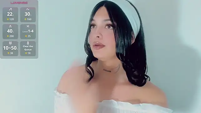 Show modela Emmaa_Saenz_ na web-kameri
