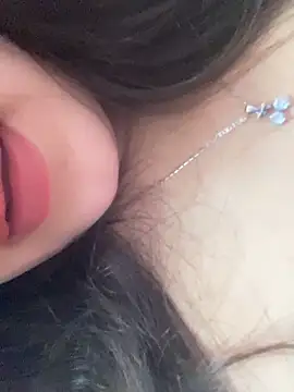 Show de sanya-27 na webcam