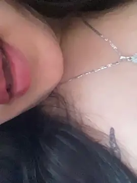 sanya-27 Show in webcam