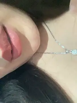 sanya-27 Show in webcam