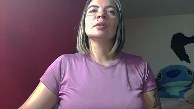 charlotedoll Adlı Modelin Canlı XXX Sohbeti