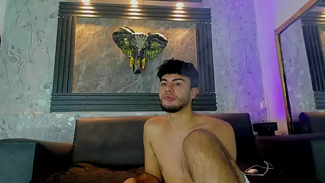 liam_genner_ Show Webcam