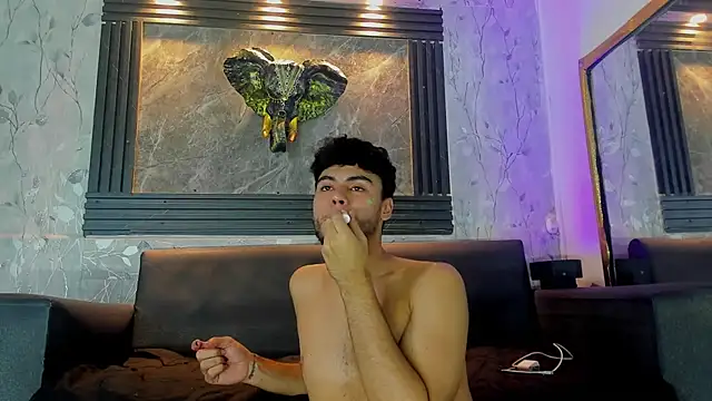 liam_genner_ Webcam show