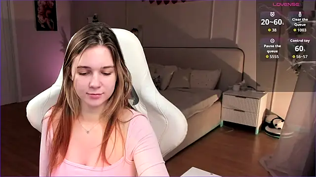 Show modela Frau_Lina na web-kameri