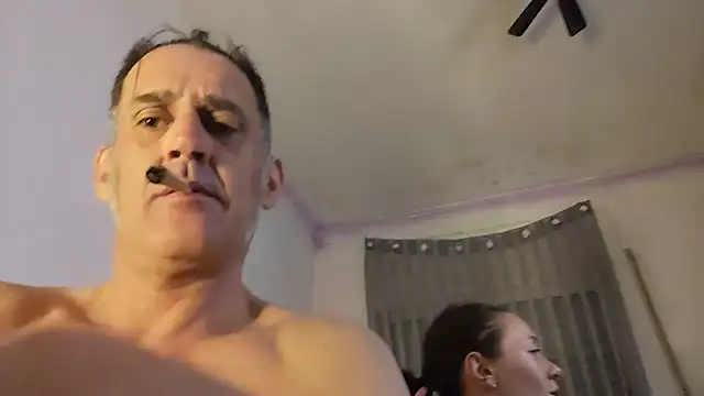 Czat XXX na żywo – Lia_Y_PatrickX