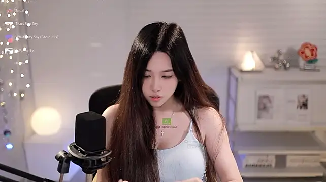 SleepArtistn Live XXX chat