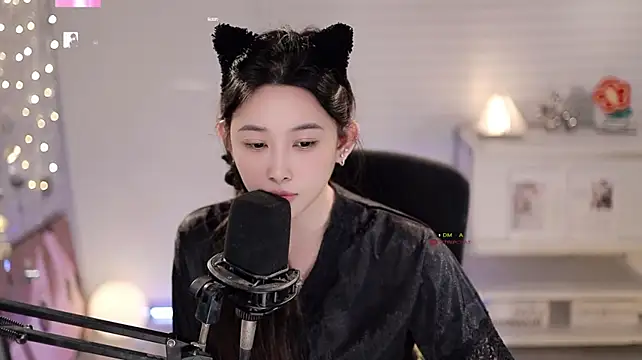 Živý XXX chat SleepArtist