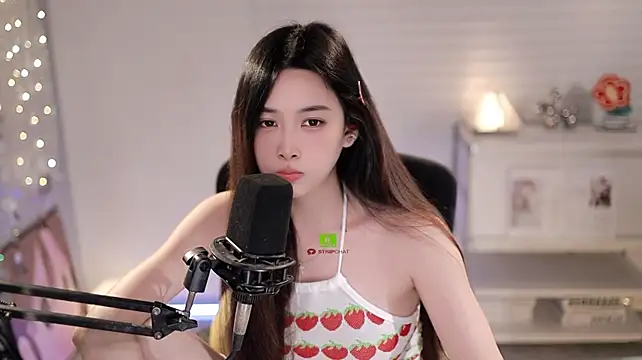 XXX chat uživo modela SleepArtist