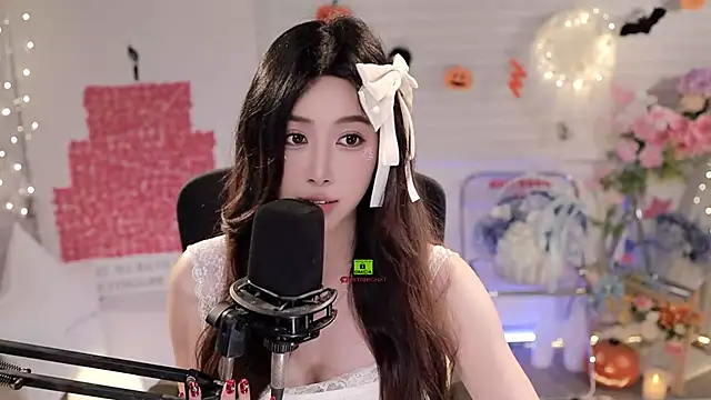 แชท XXX สดของ SleepArtist