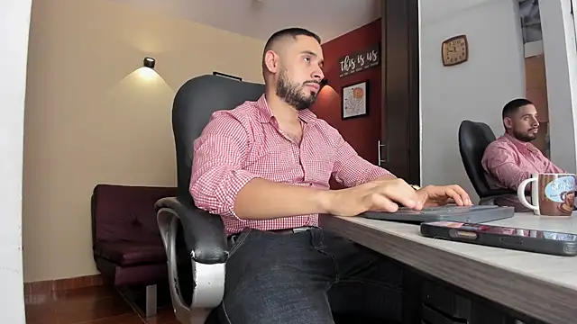 thesexlawyerx 网络视讯表演