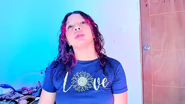 Emily_Coper18 Obrolan Langsung XXX