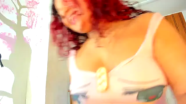Živý XXX chat Emily_Coper18