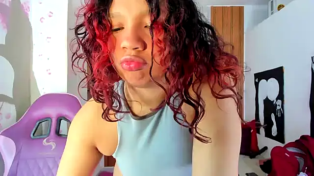 Czat XXX na żywo – Emily_Coper18