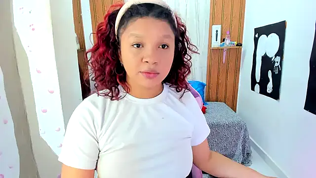 Emily_Coper18's Live XXX Chat