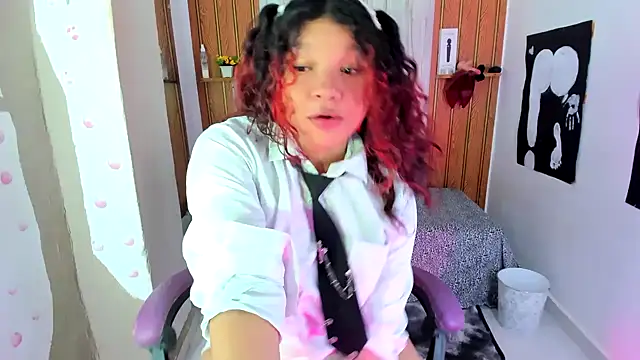 Emily_Coper18's Live XXX Chat