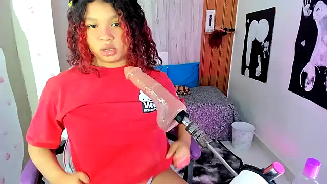 Emily_Coper18's Live XXX Chat