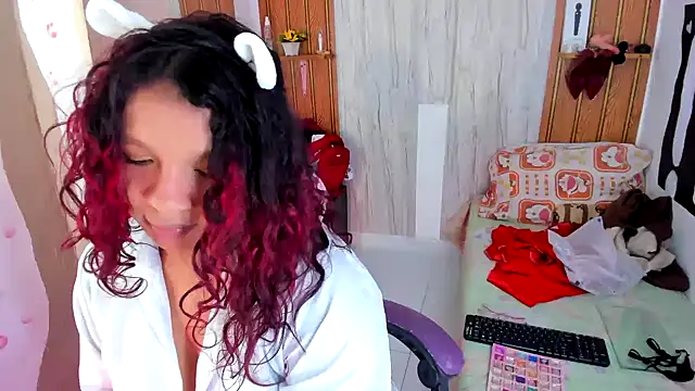 Emily_Coper18 现场XXX聊天