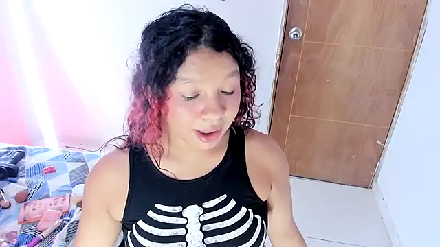 Emily_Coper18's Live XXX Chat
