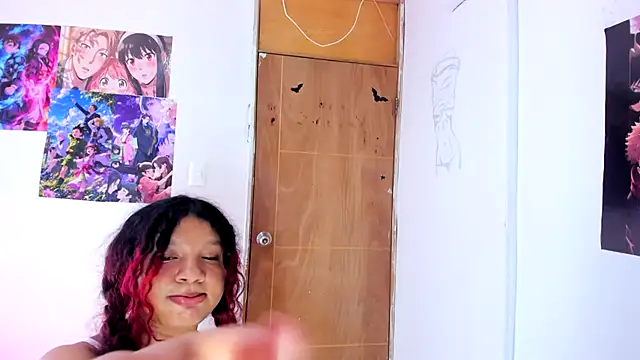 Chat +18 de Emily_Coper18 ao vivo