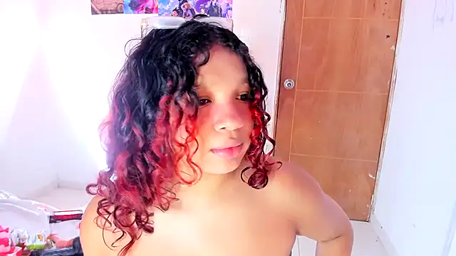 دردشة Emily_Coper18 الجنسية المباشرة