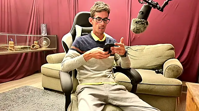הופעת וובקאם של joeiandola