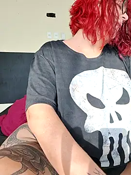 Escarlate4you_ – webcam-show