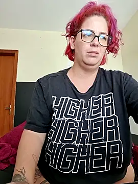 Escarlate4you_'s Webcam Show