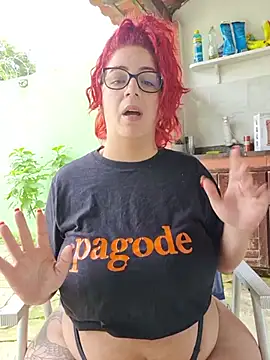 Escarlate4you_ Chat XXX in diretta